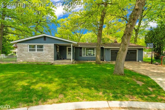 Property Photo: 3365 Hickory Lane MI 48060