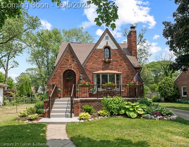 Property Photo: 11026 Ingram Street MI 48150