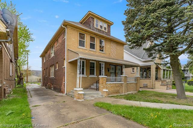 Property Photo: 5527 Chalmers Street MI 48213