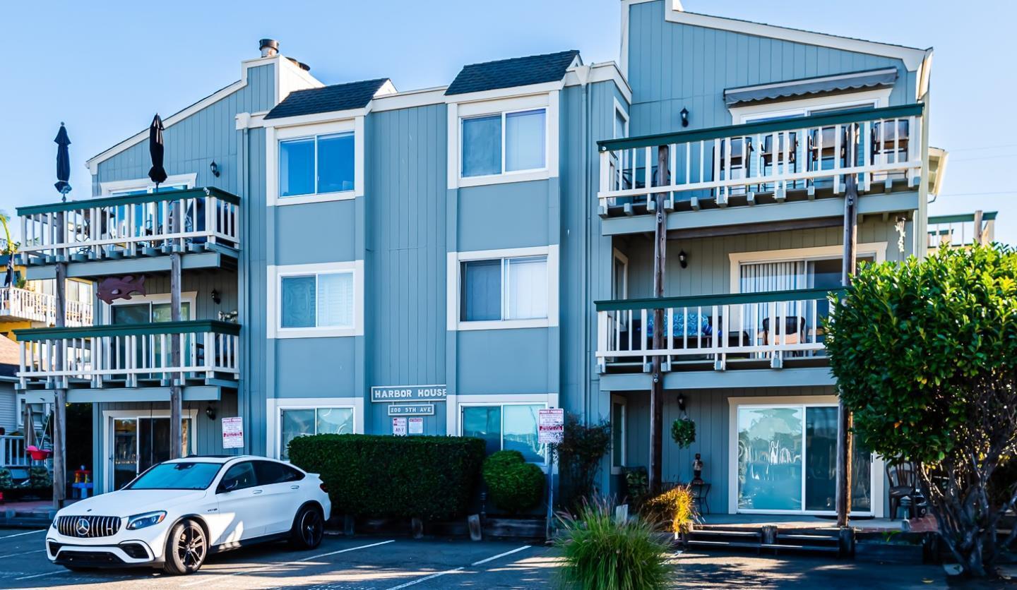 Property Photo: 200 5th Avenue 4 CA 95062