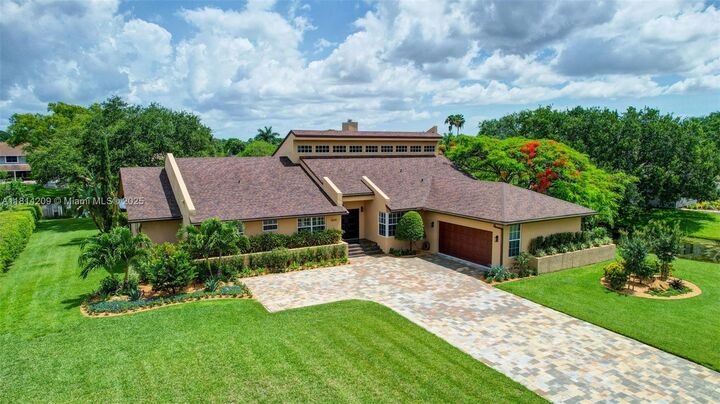 13241 SW 32nd Ct  Davie FL 33330 photo