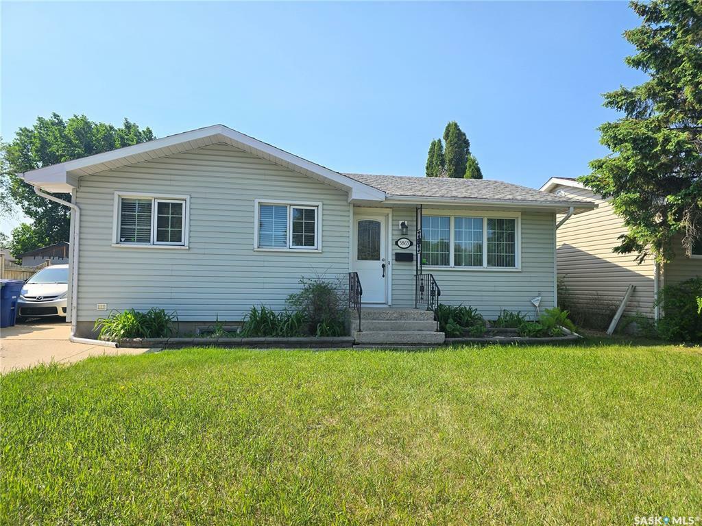 Property Photo: 3863 Miyo-Wâhkôhtowin Road SK S7L 5T1
