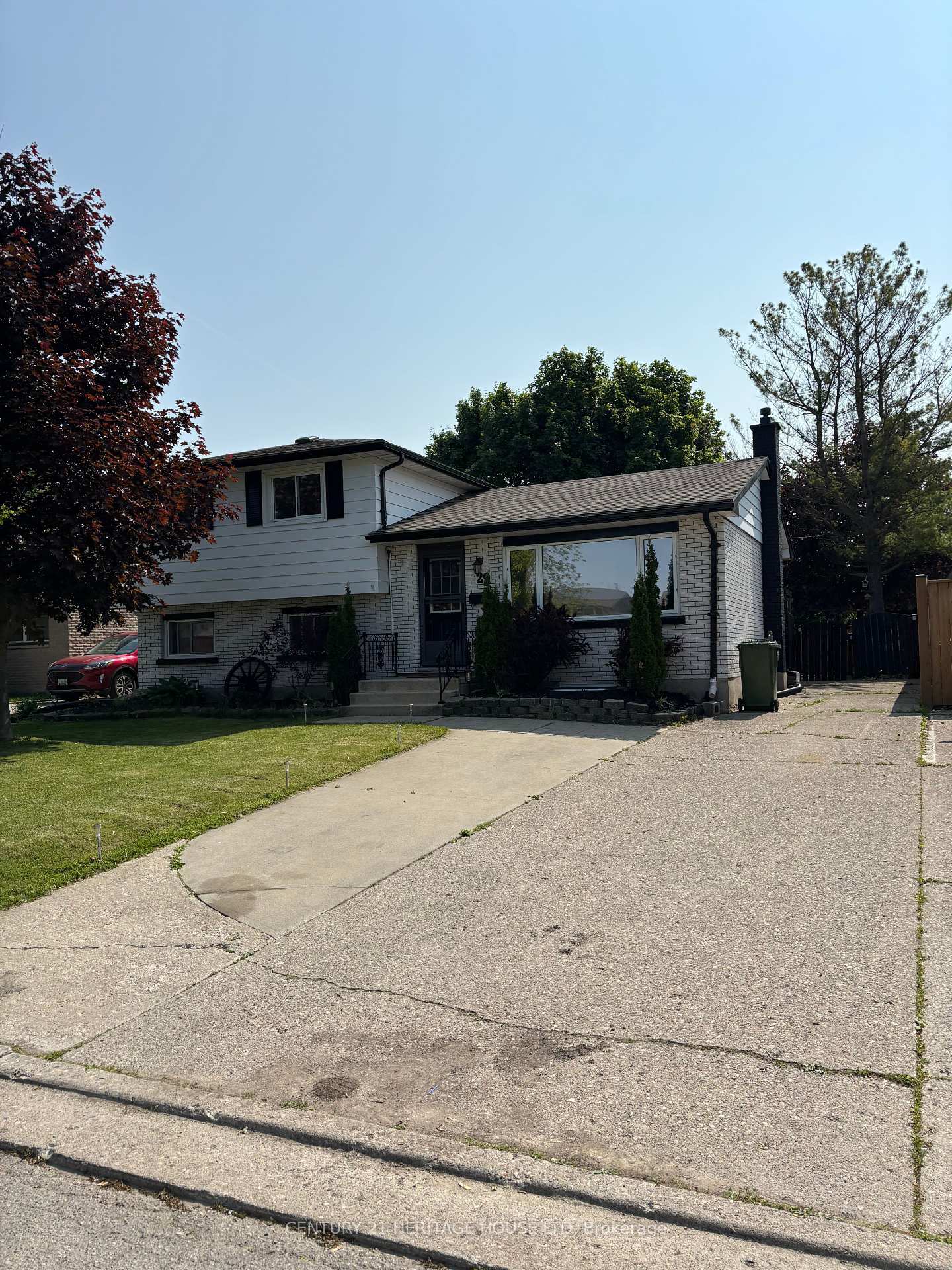 29 McCully Drive S Main And Upper Floor  St. Thomas ON N5R 5E3 photo