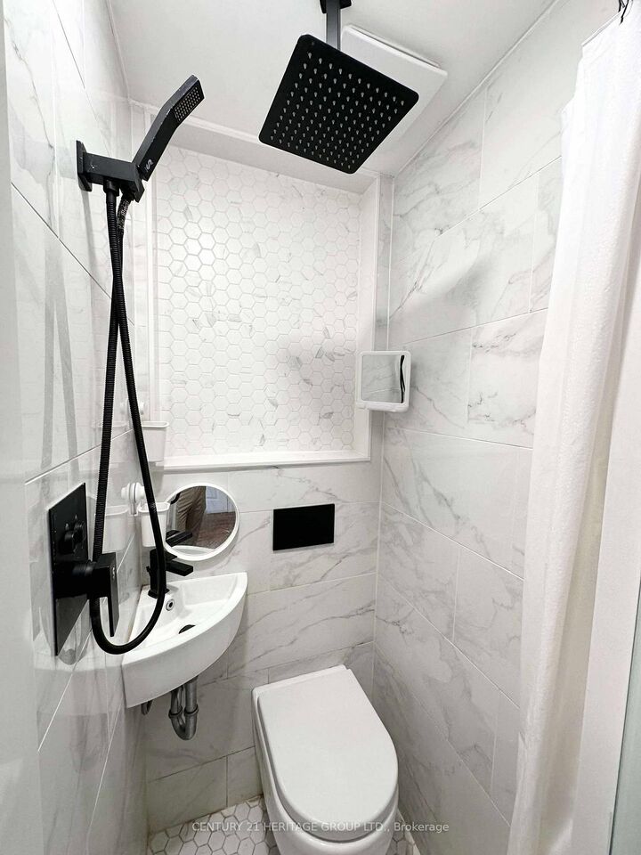 Property Photo: 15 West 1st Street ON L9C 3B5