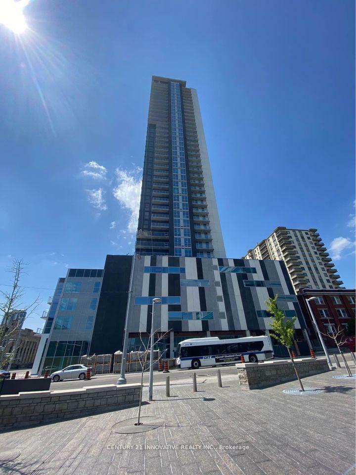 Photo de la propriété: 60 Frederick Street 1007 ON N2H 0C7