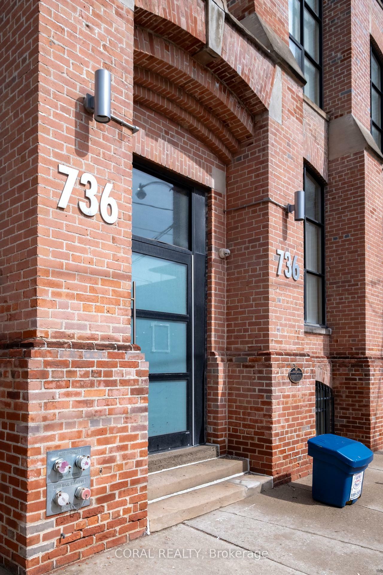 Property Photo: 736 Dundas Street E 407 ON M5A 2C5