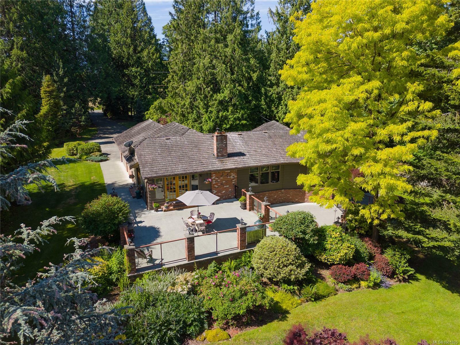 Property Photo: 3129 River Rd BC V0R 1K3