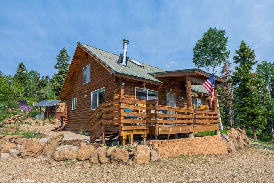 Property Photo: 706 W Tranquility Dr UT 84779