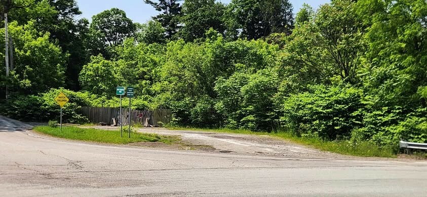 Property Photo:  2600 Leechburg Rd  PA 15239 