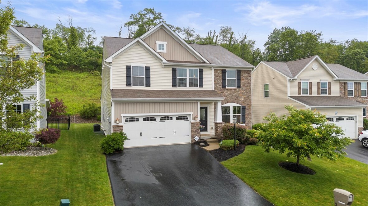 Property Photo: 224 Long Ridge Dr PA 15108