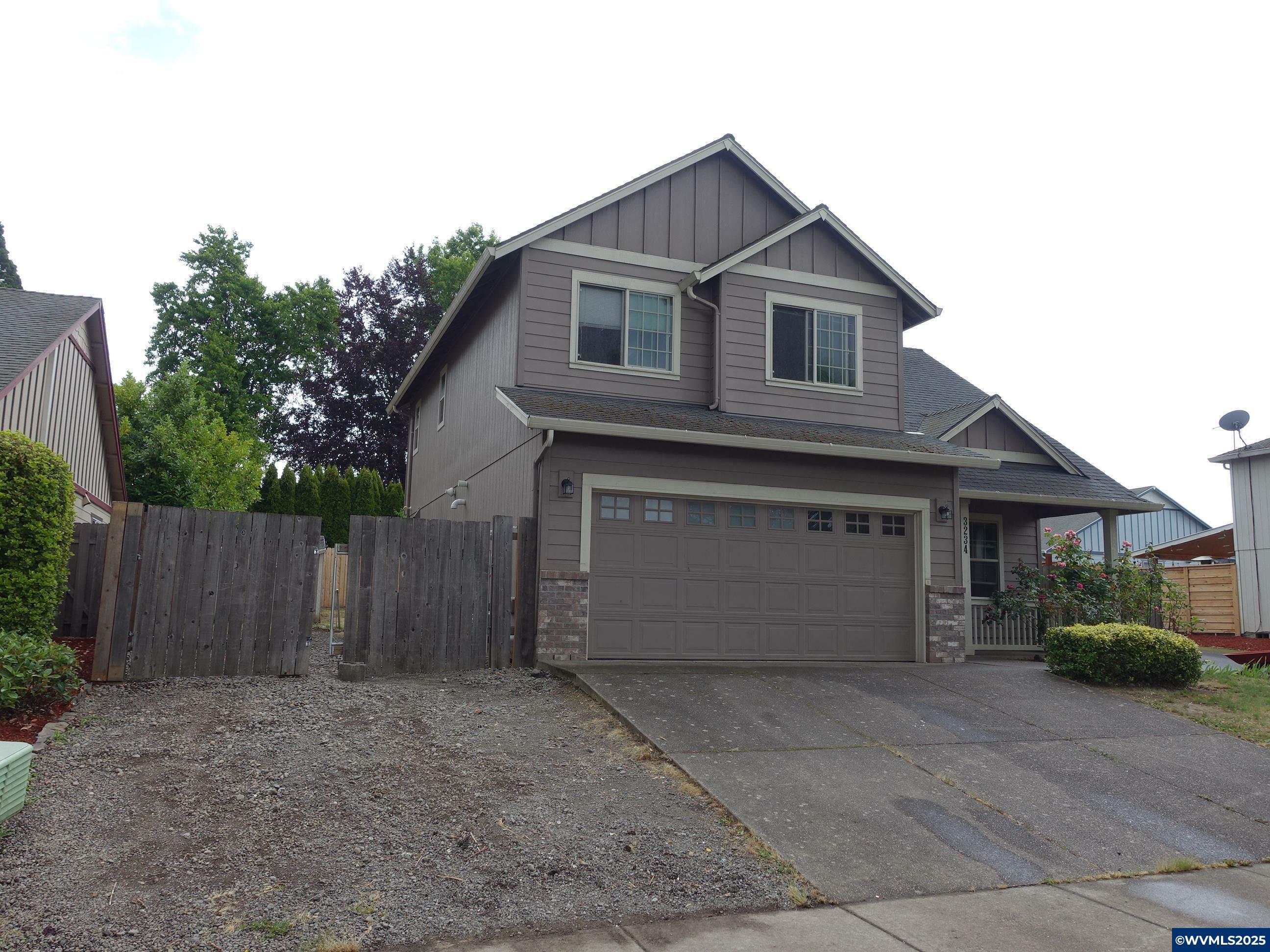 Property Photo: 3234 Mooreland Av NE AK 99730
