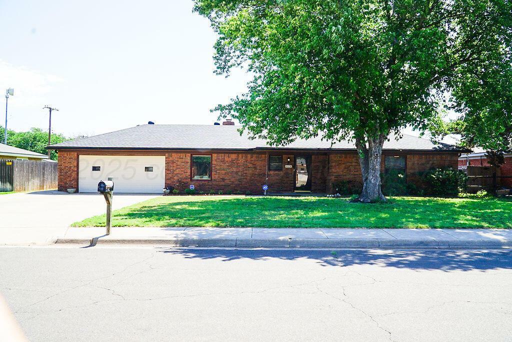 Property Photo:  8403 Whittier Drive  TX 79110 