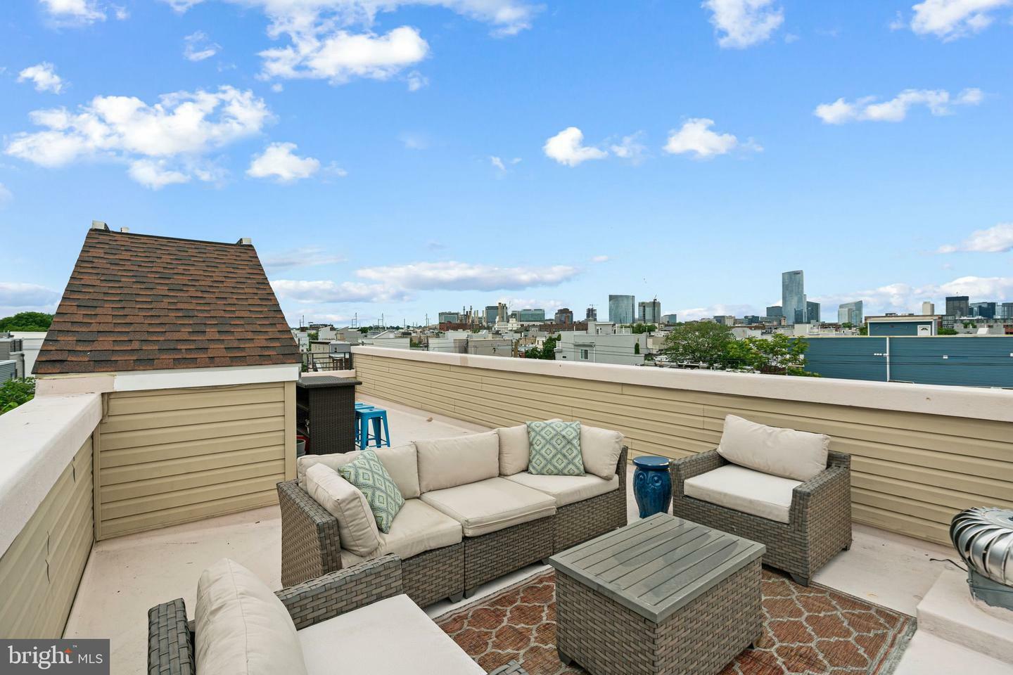 Property Photo: 1304 S 21st Street PA 19146