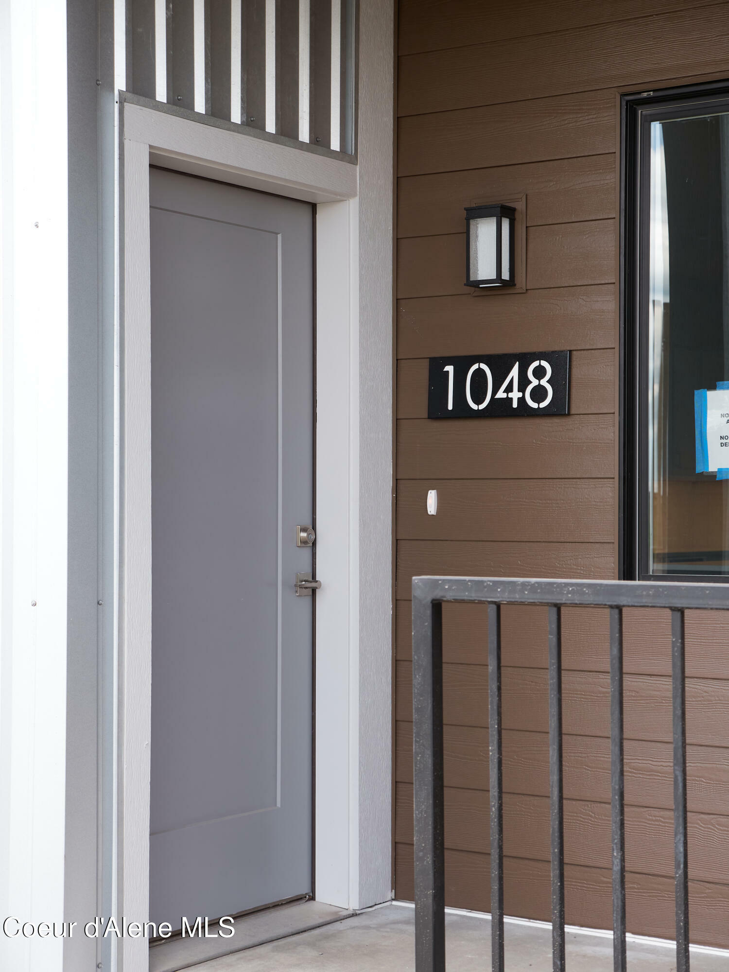 Property Photo: 1048 E 4th Avenue ID 83854