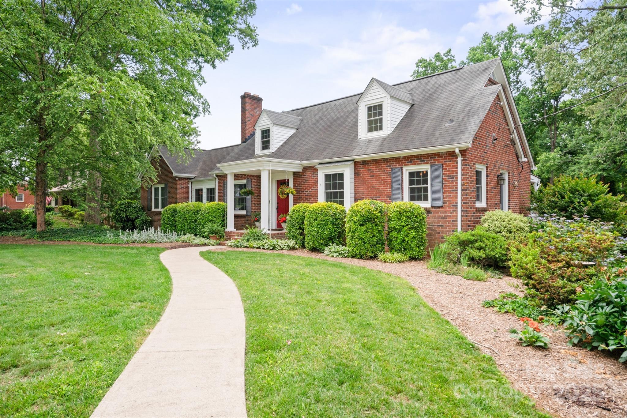 Property Photo: 81 21st Avenue NW NC 28601