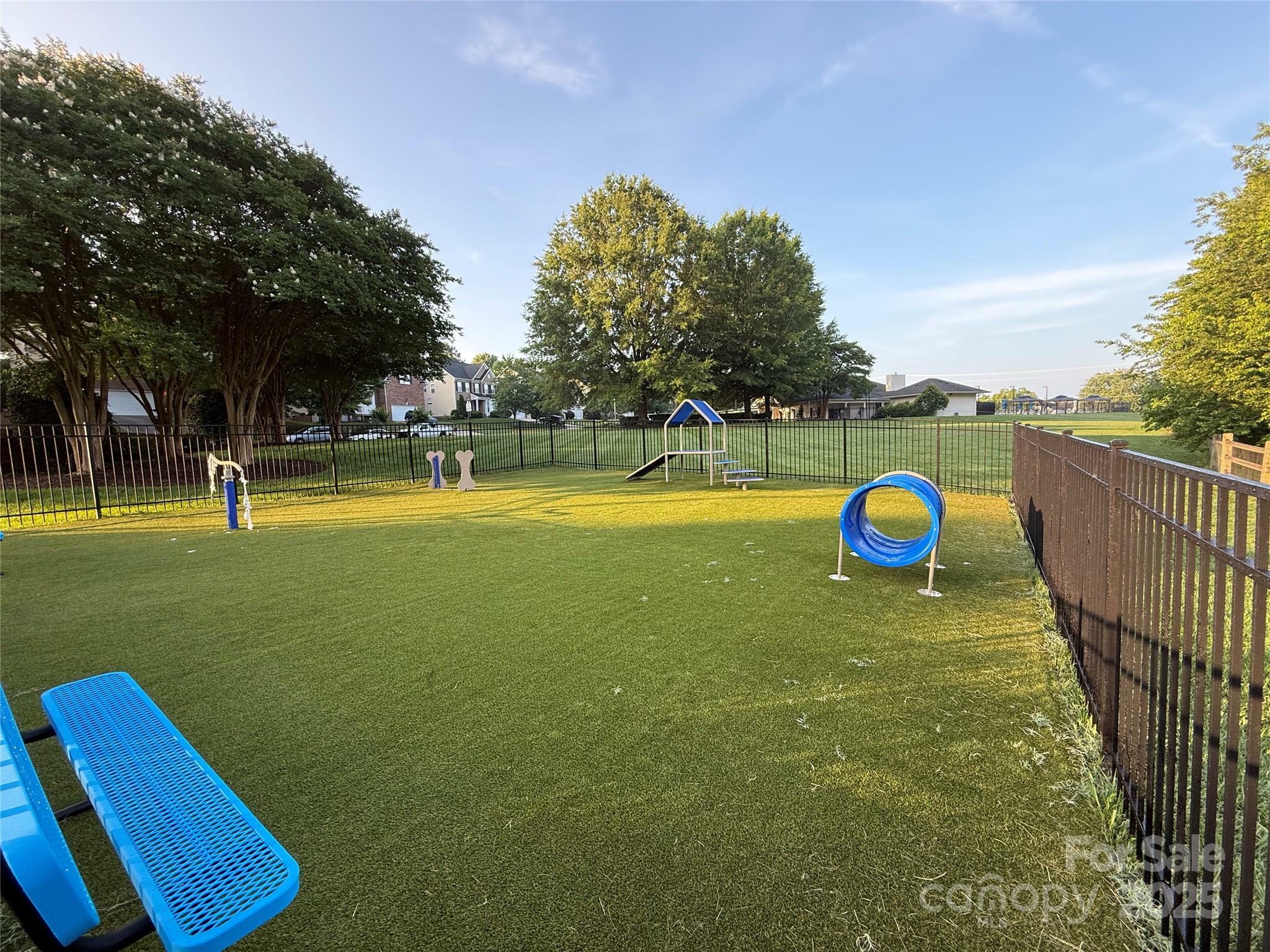 Property Photo: 129 N Audubon Avenue NC 28117
