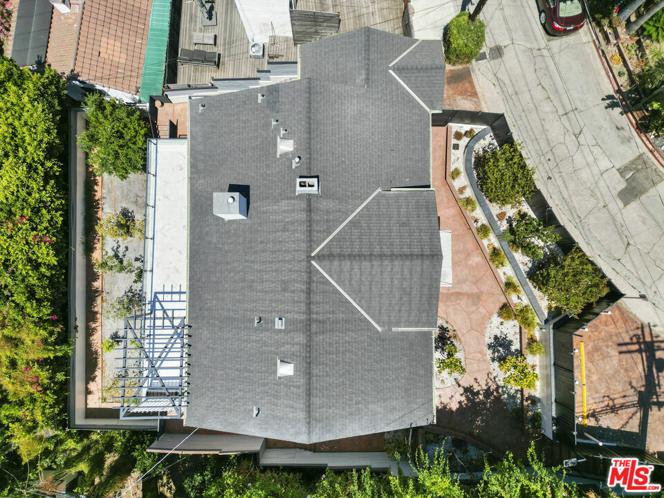 Property Photo:  6002 Graciosa Dr  CA 90068 