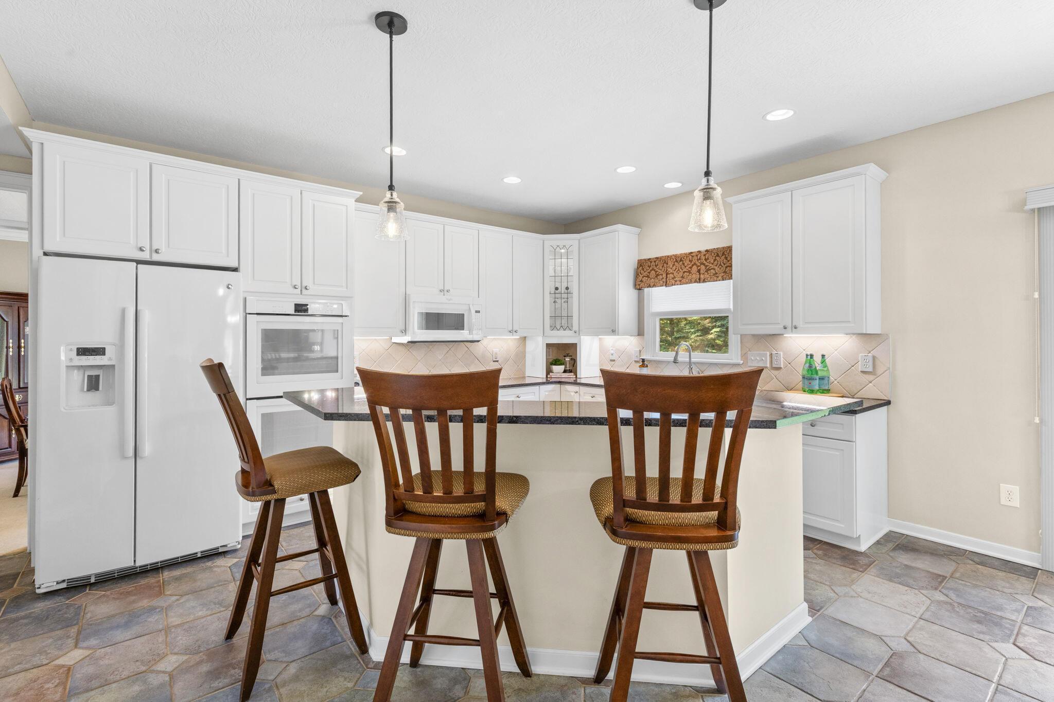 Property Photo: 2543 Kemperwood Drive OH 43004