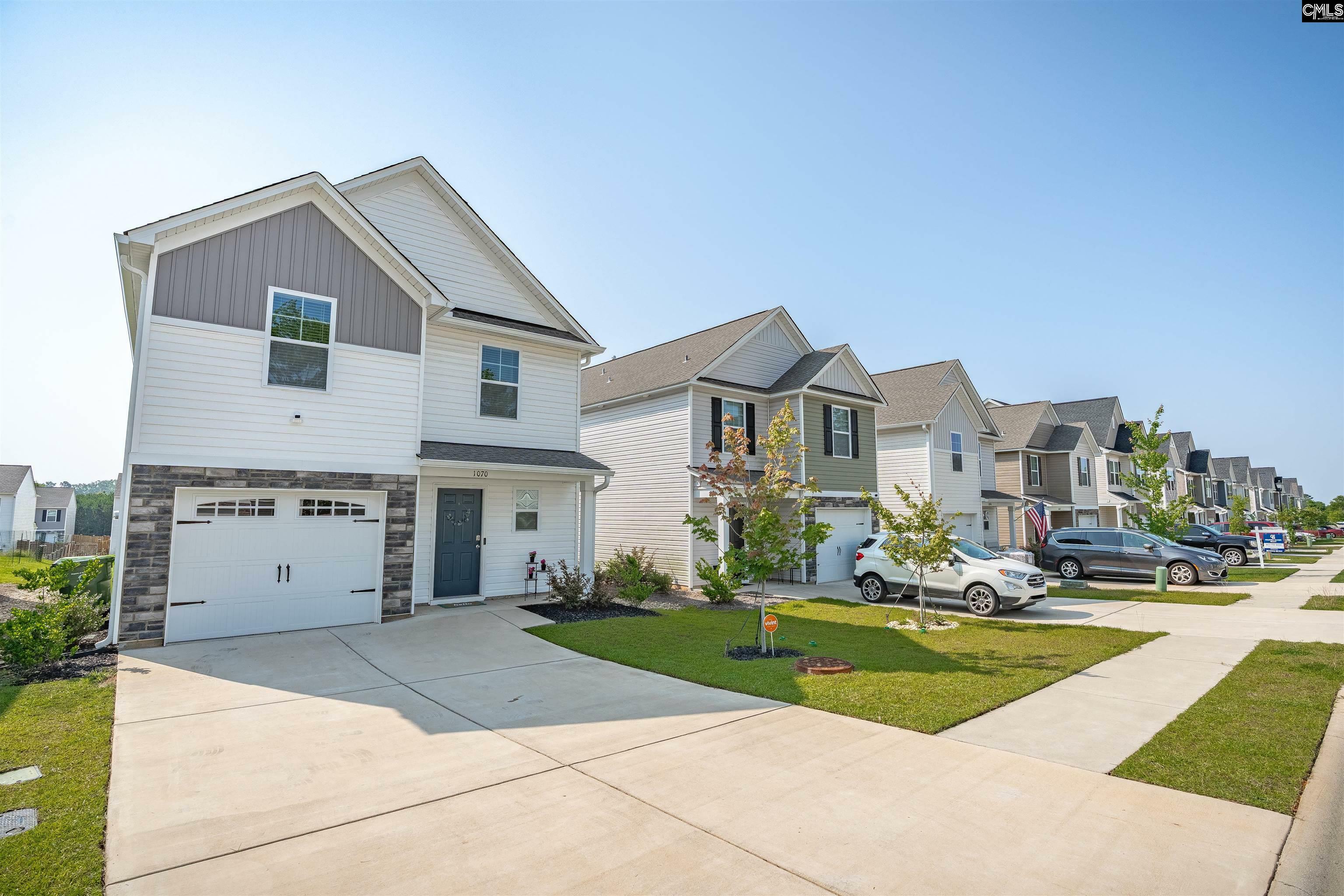 Property Photo: 1070 Crescent Moon Loop SC 29061
