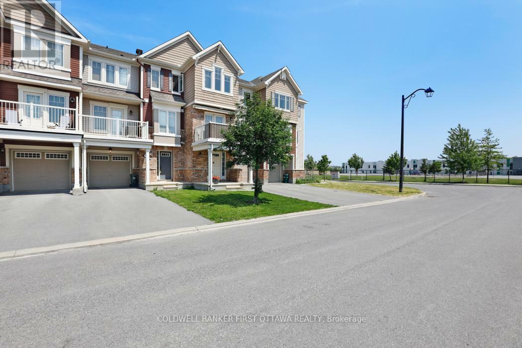 Property Photo: 271 Brassy Minnow Crescent ON K2J 6J9
