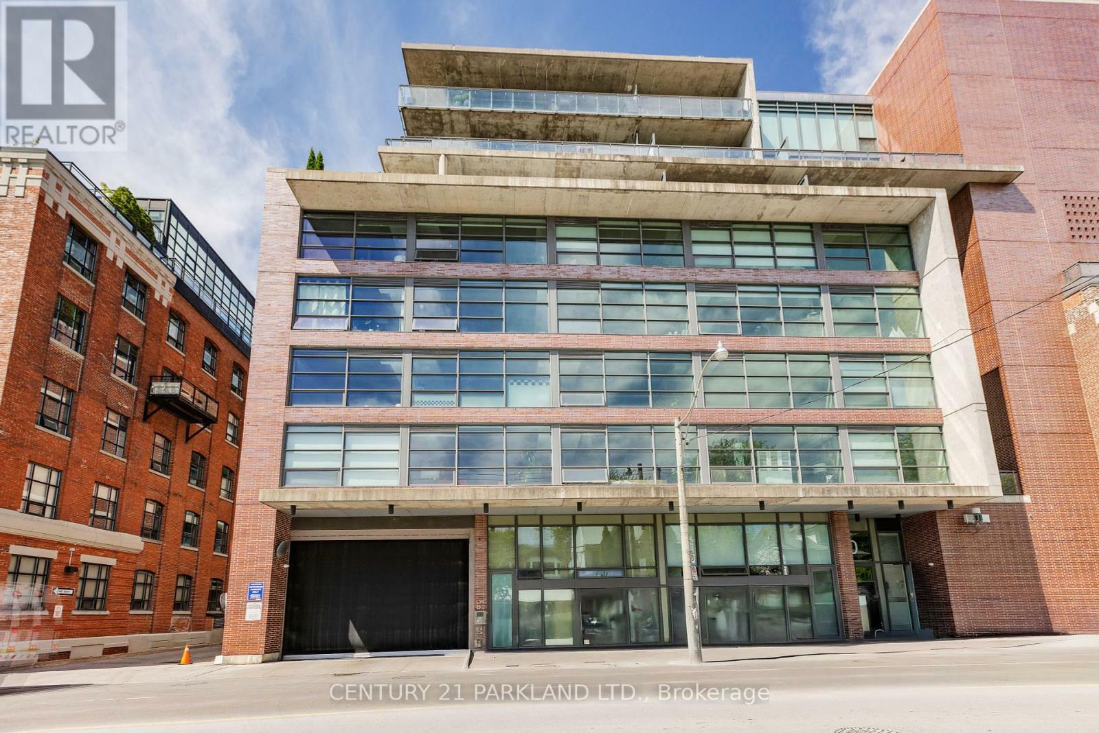 Property Photo: 90 Broadview Avenue 720 ON M4M 0A7