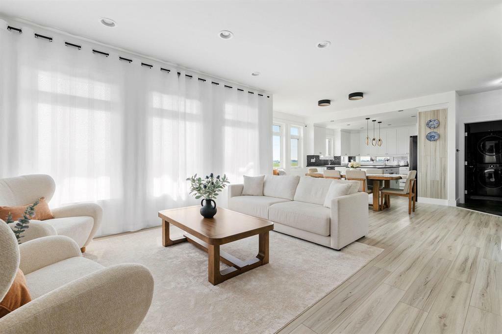 Property Photo: 146 Carleton Drive MB R5G 0W4