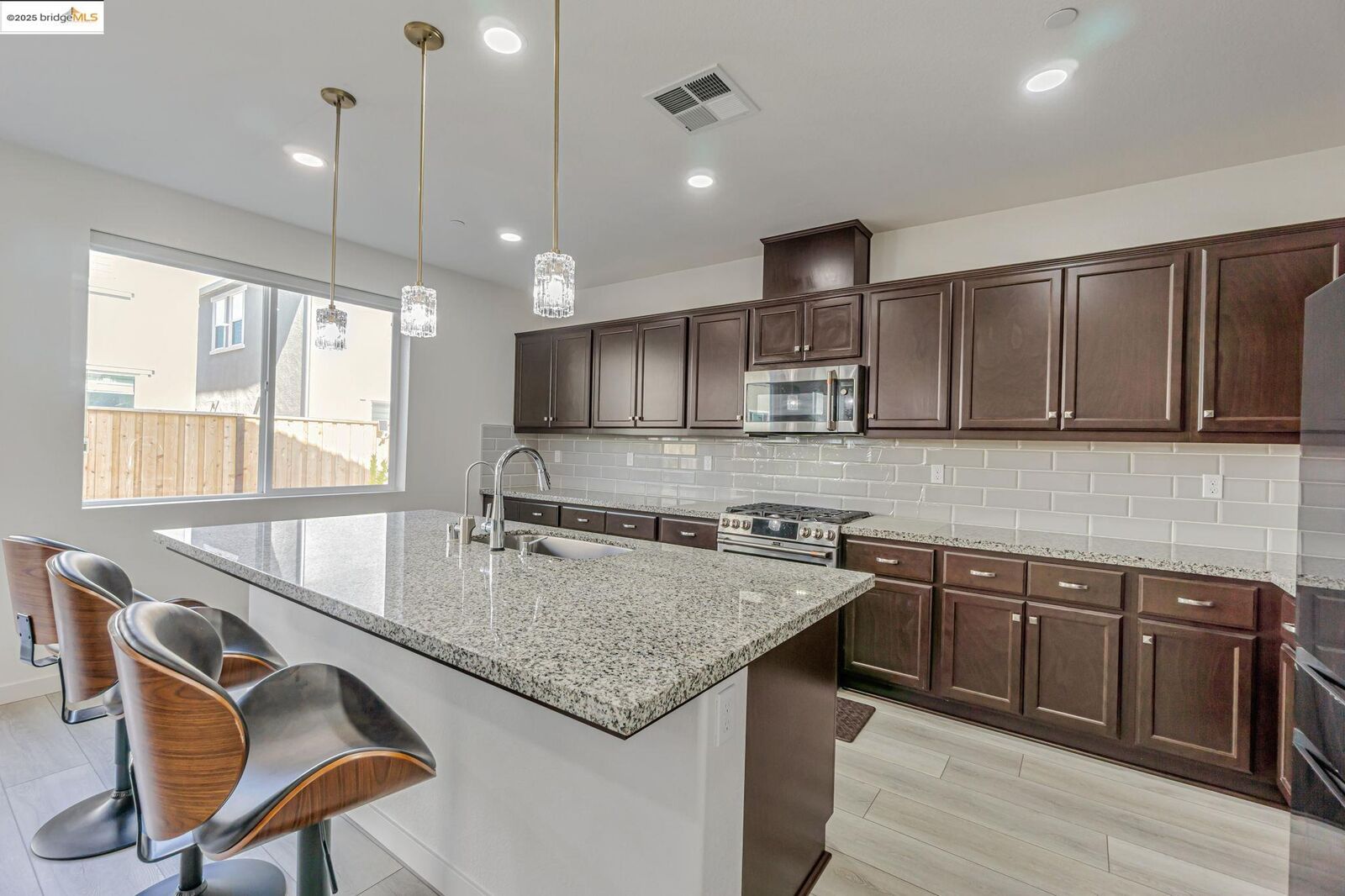 Property Photo:  5390 Shenandoah Valley Ln  CA 94531 