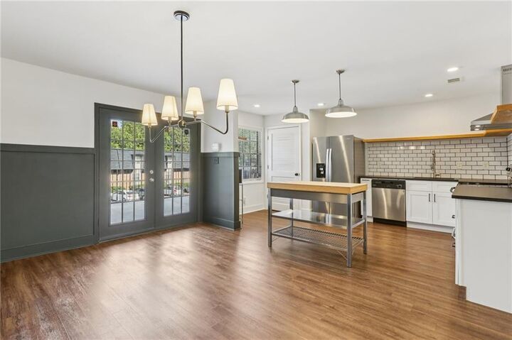 355 Winding River Drive B  Atlanta GA 30350 photo