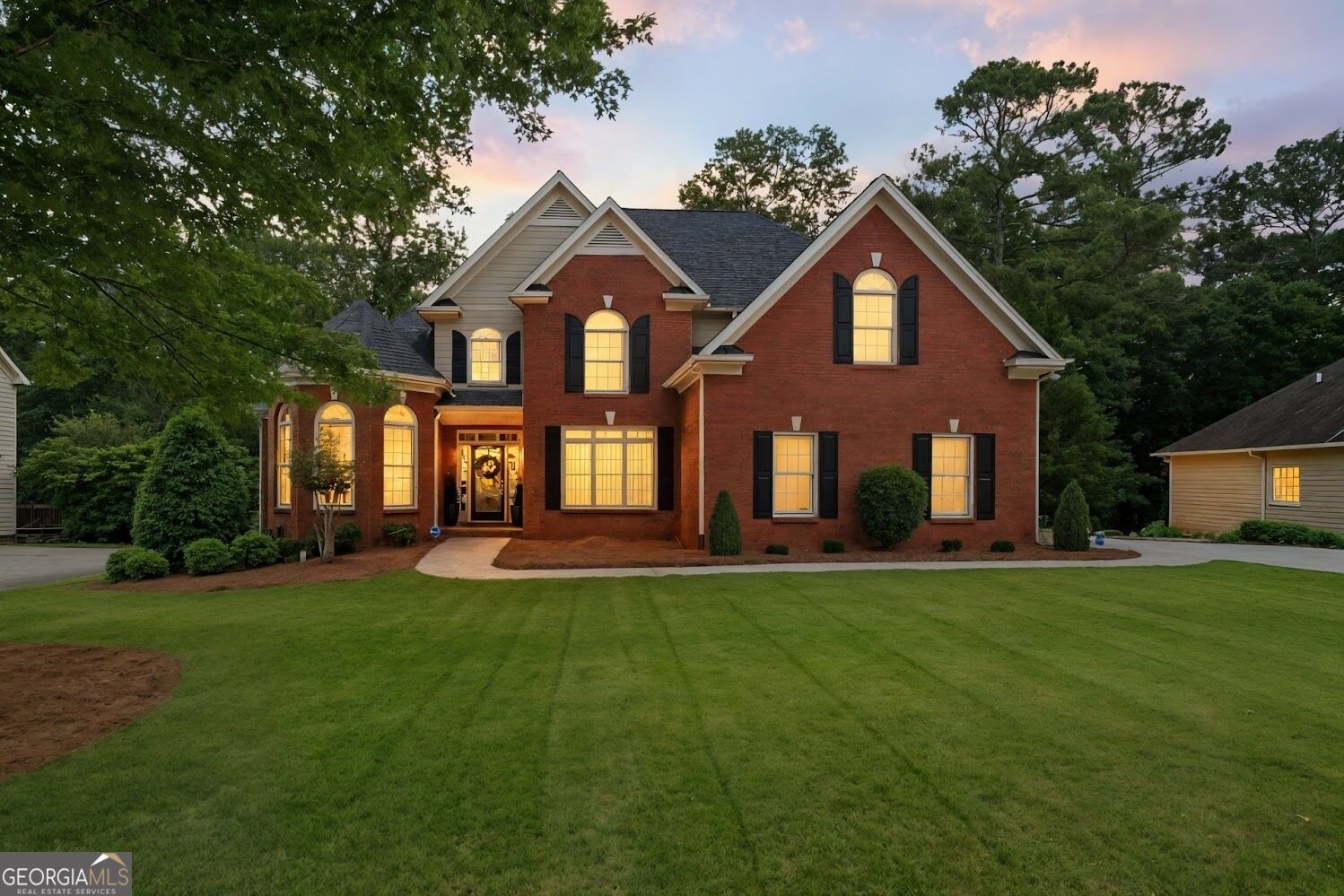 Property Photo:  1012 Chestnut Creek Drive  GA 30180 