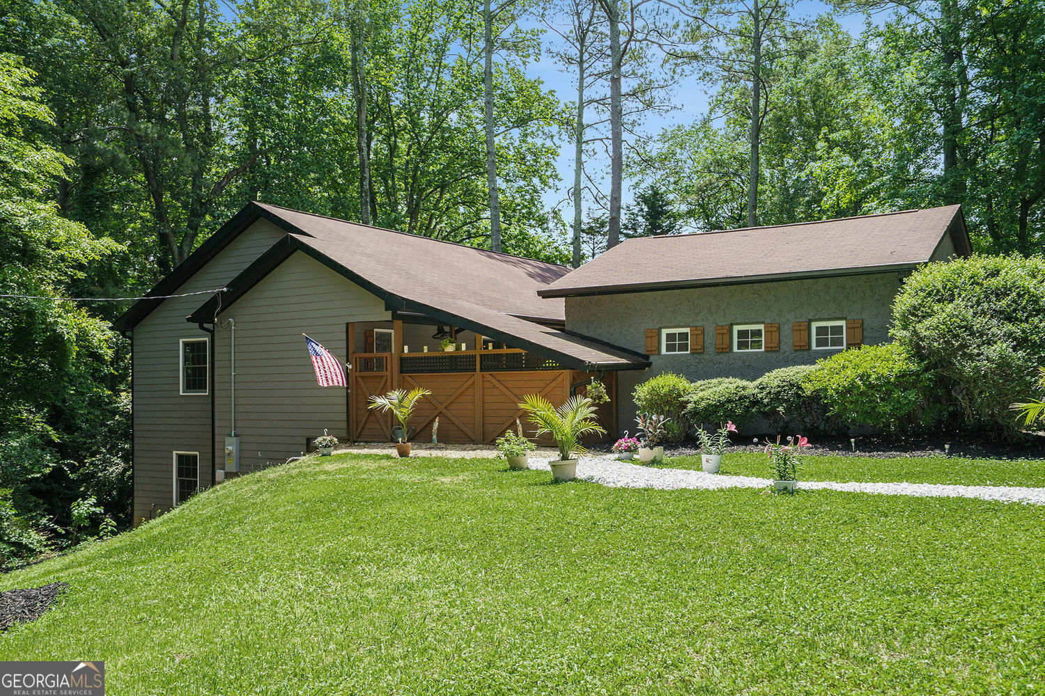 Property Photo: 2674 Skylane Drive GA 30062