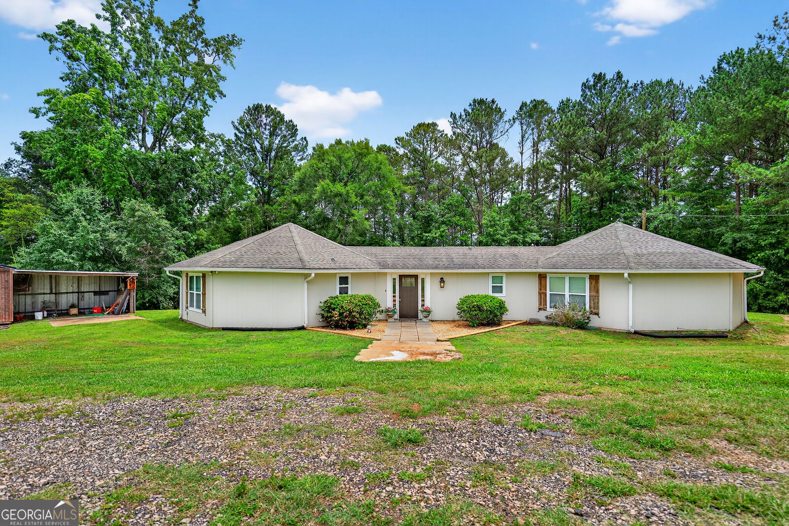 Property Photo: 87 Jandale Drive GA 30241