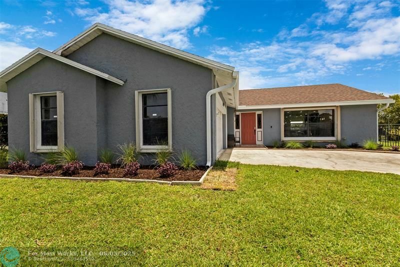 Property Photo: 5082 Little Beth Dr FL 33472