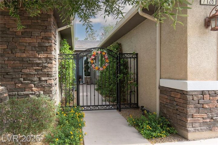 Property Photo: 7126 Mirkwood Avenue NV 89178