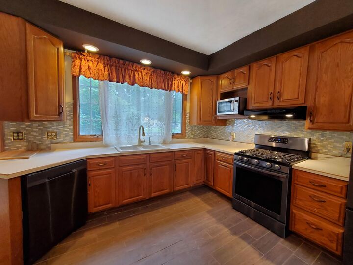 Property Photo: 407 N Third Street IN 47951