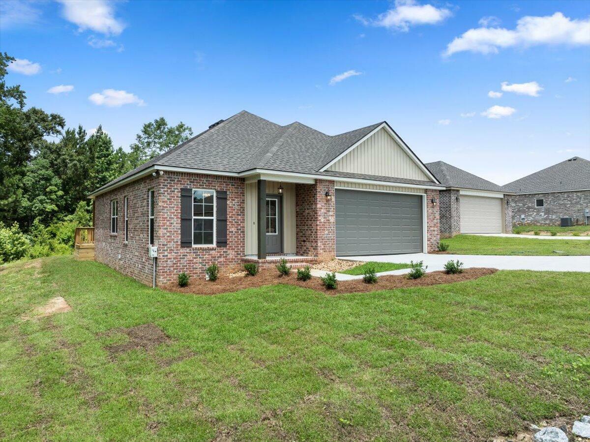 Property Photo: 18 Golden Oak MS 39402