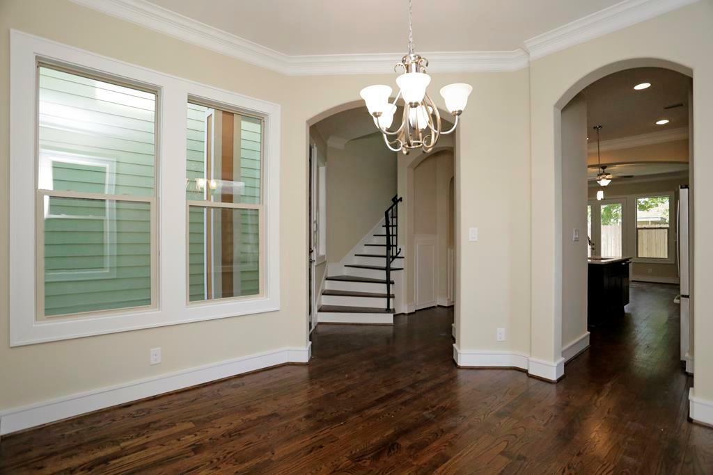 Property Photo: 1126 Robbie TX 77009