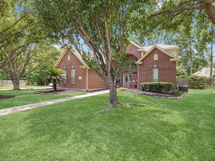 Property Photo: 2710 Magnolia Walk TX 77388