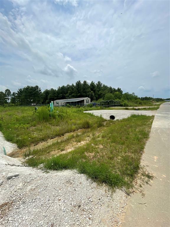 Property Photo: 500 Road 5510 TX 77327