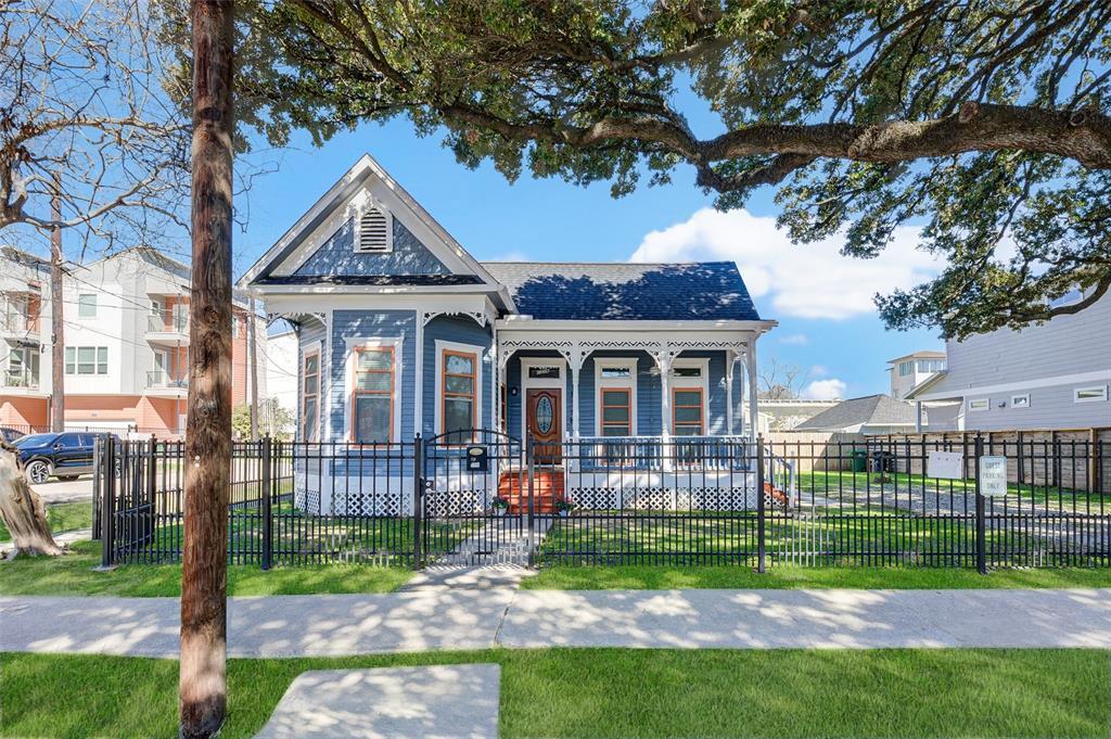 1318 Bingham Street  Houston TX 77007 photo