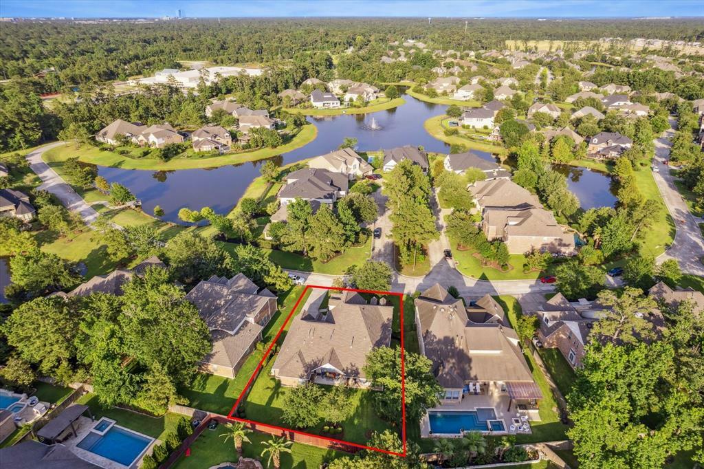Property Photo: 91 W Hullwood Circle TX 77389