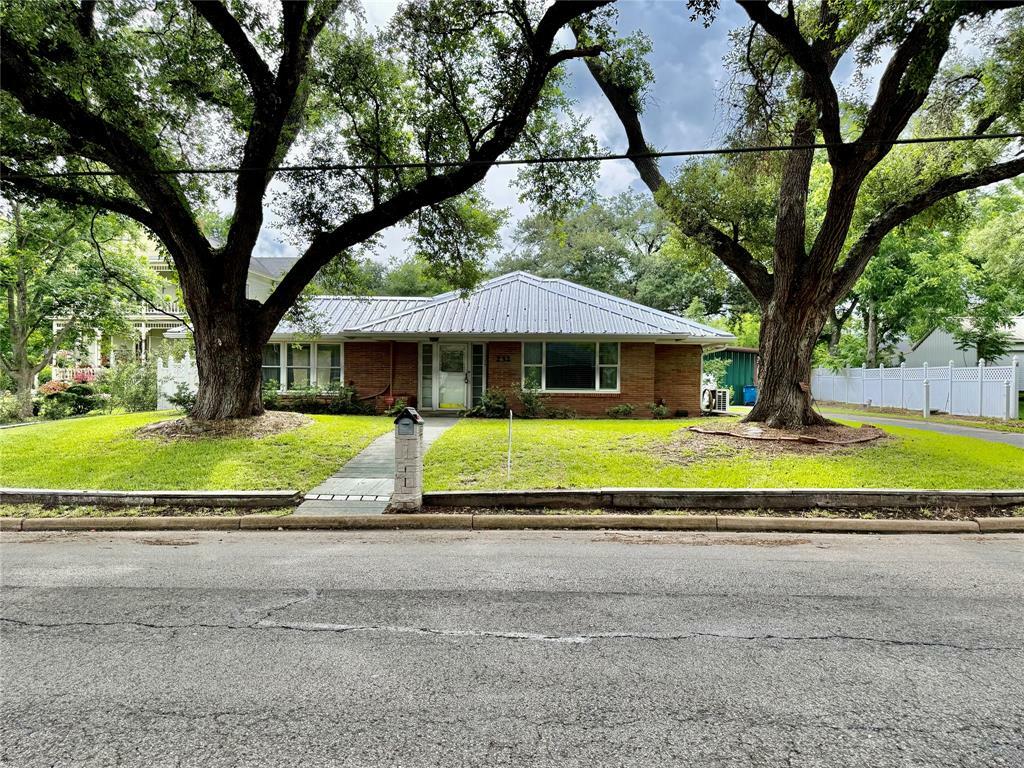Property Photo: 232 S Holland TX 77418
