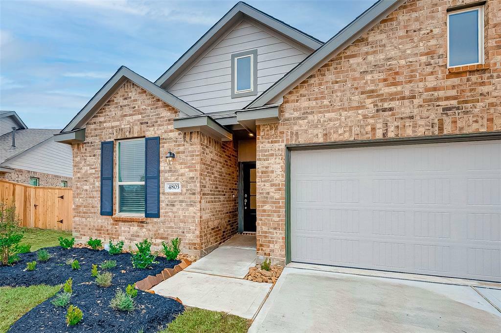 Property Photo:  4803 Eldorado Rose Place  TX 77493 