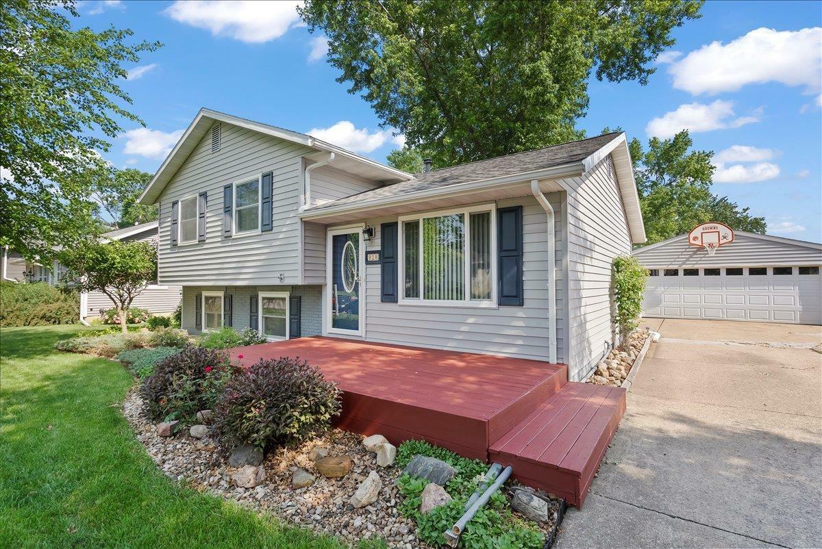 818 Calumett Drive  Cedar Falls IA 50613 photo