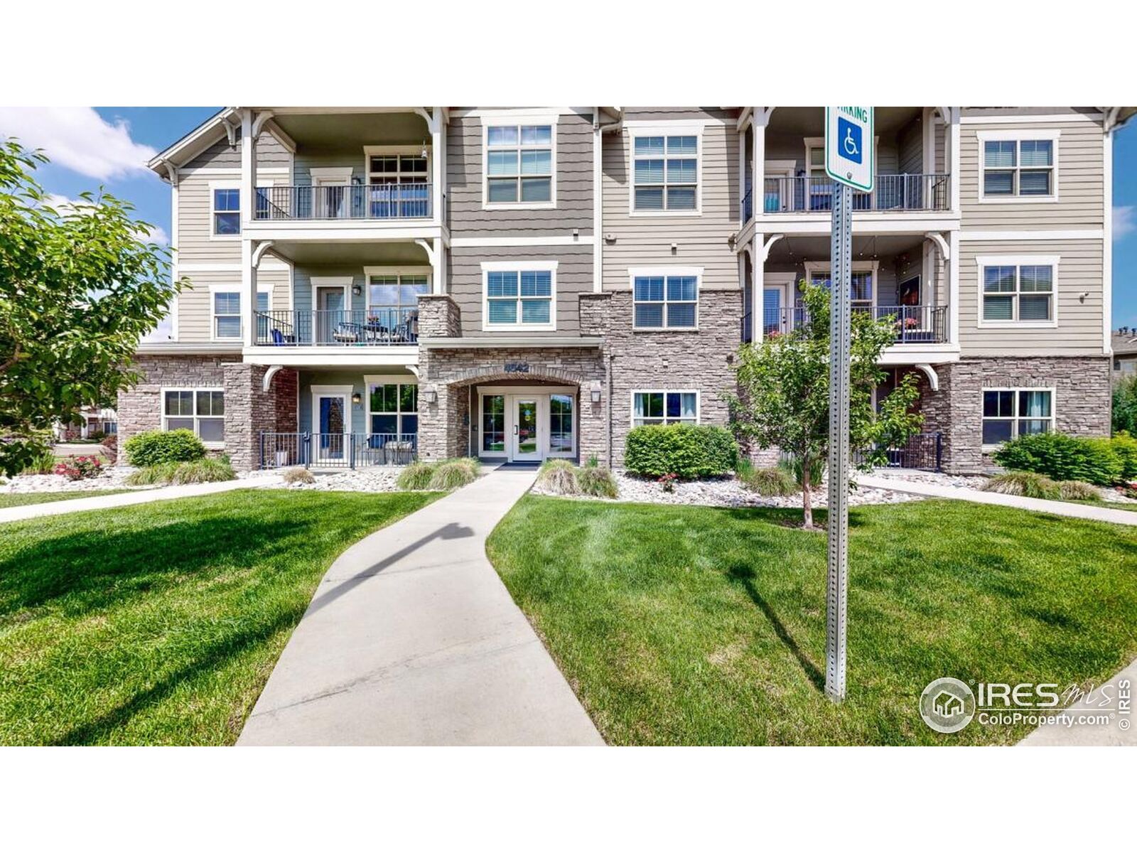 Property Photo:  4642 Hahns Peak Dr 101  CO 80538 