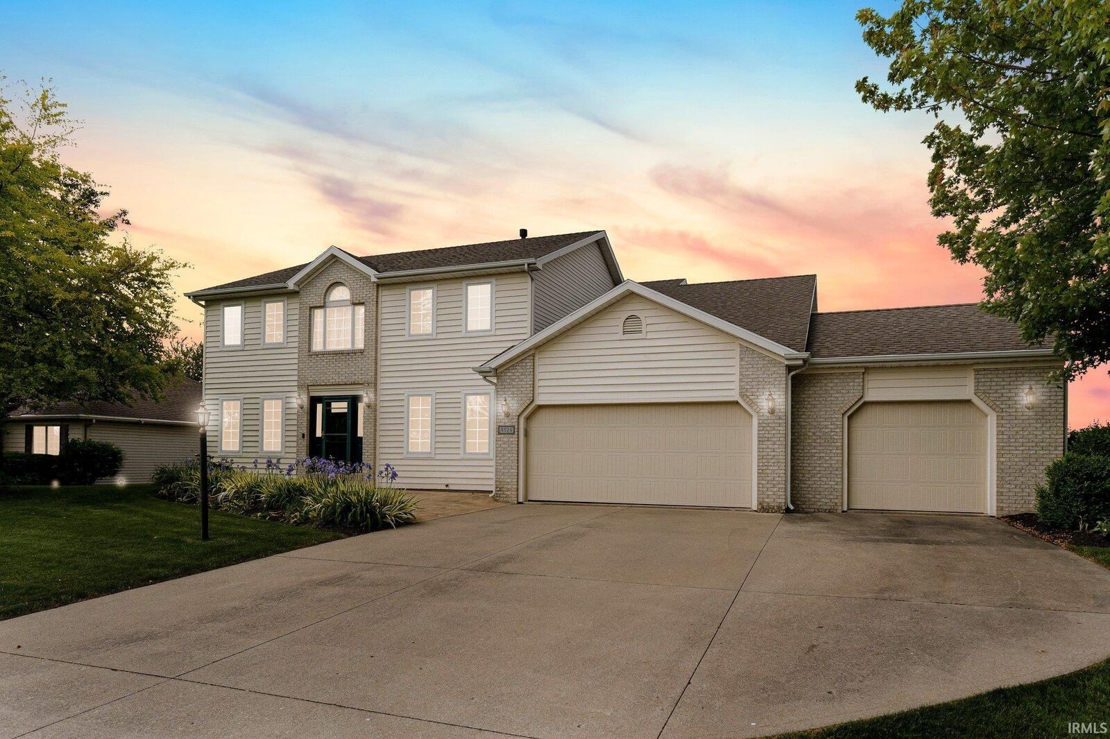 Property Photo: 9529 Skipjack Cove IN 46835