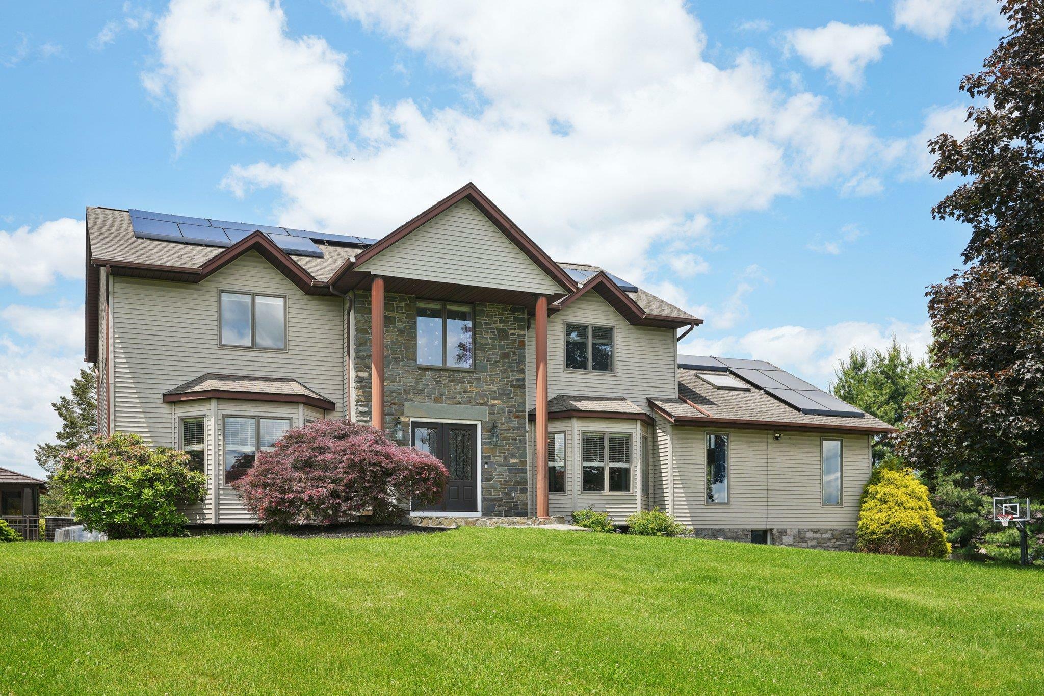 Property Photo: 30 Sunrise Ridge NY 10921