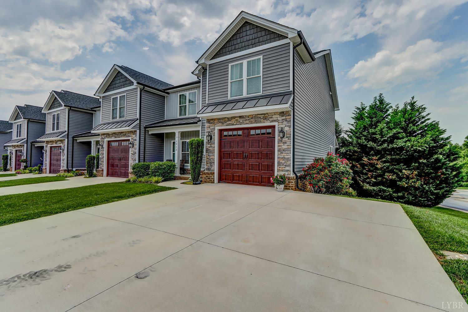 Property Photo: 1013 Cobblestone Lane VA 24551