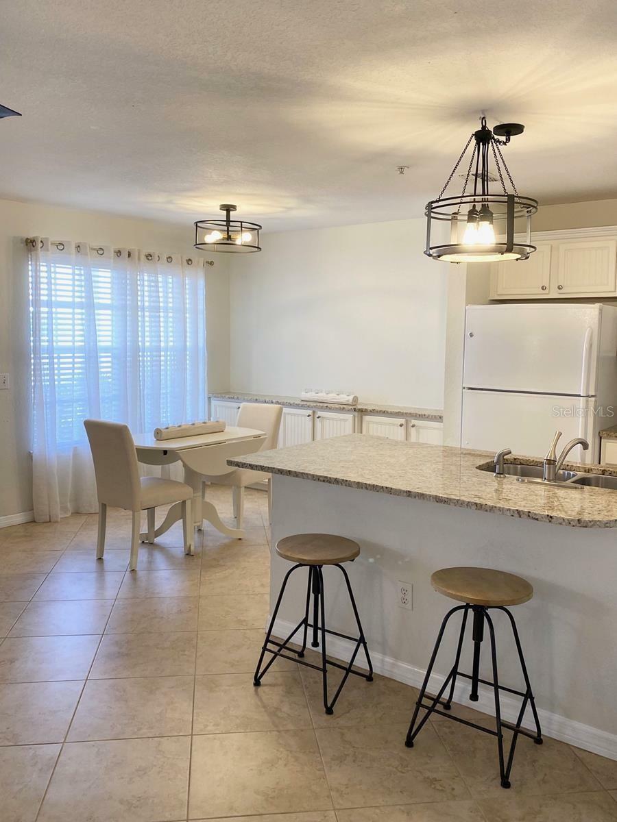 Property Photo:  850 S Tamiami Trail 424  FL 34236 