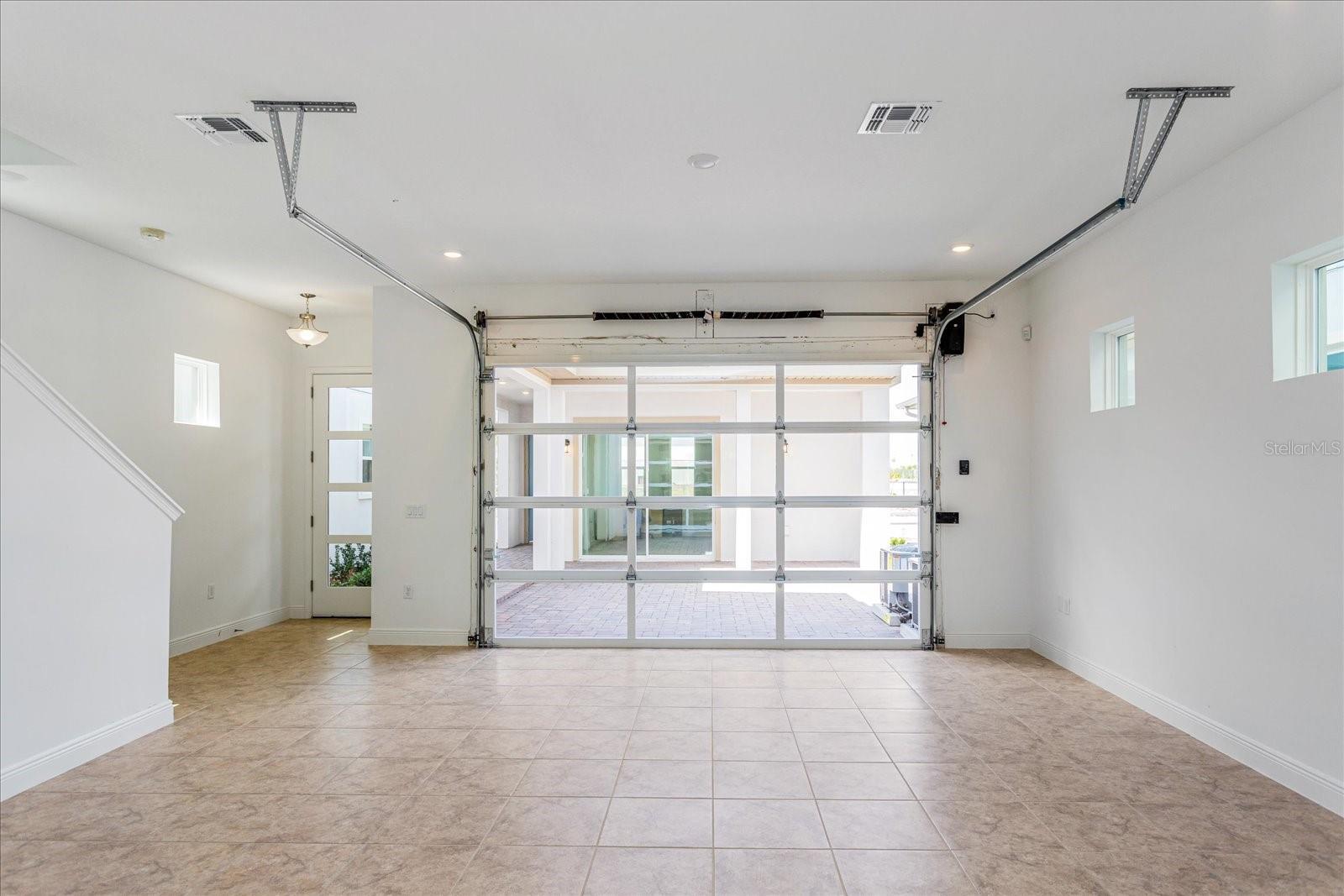 Property Photo: 9670 Rodbell Street FL 32827