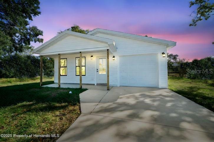 Property Photo:  14376 Earline Road  FL 34614 